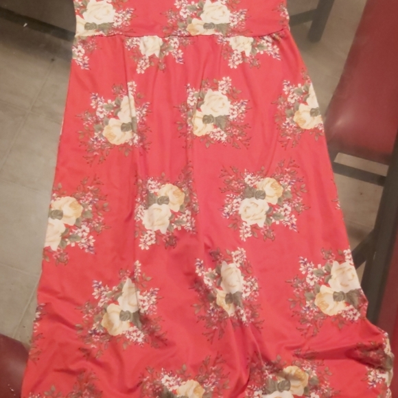 Dress - Picture 3 of 3